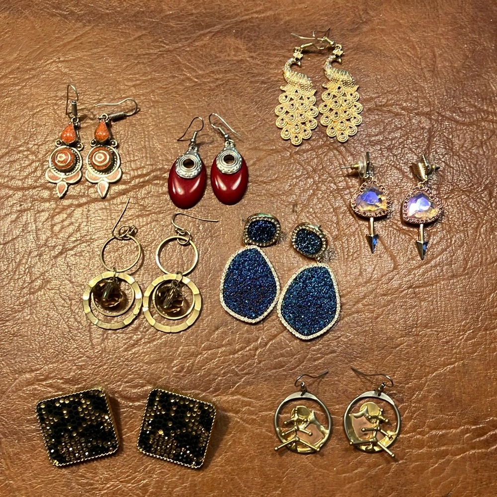 Lot with 8 pairs of Beautiful Earrings EUC All stones in tact